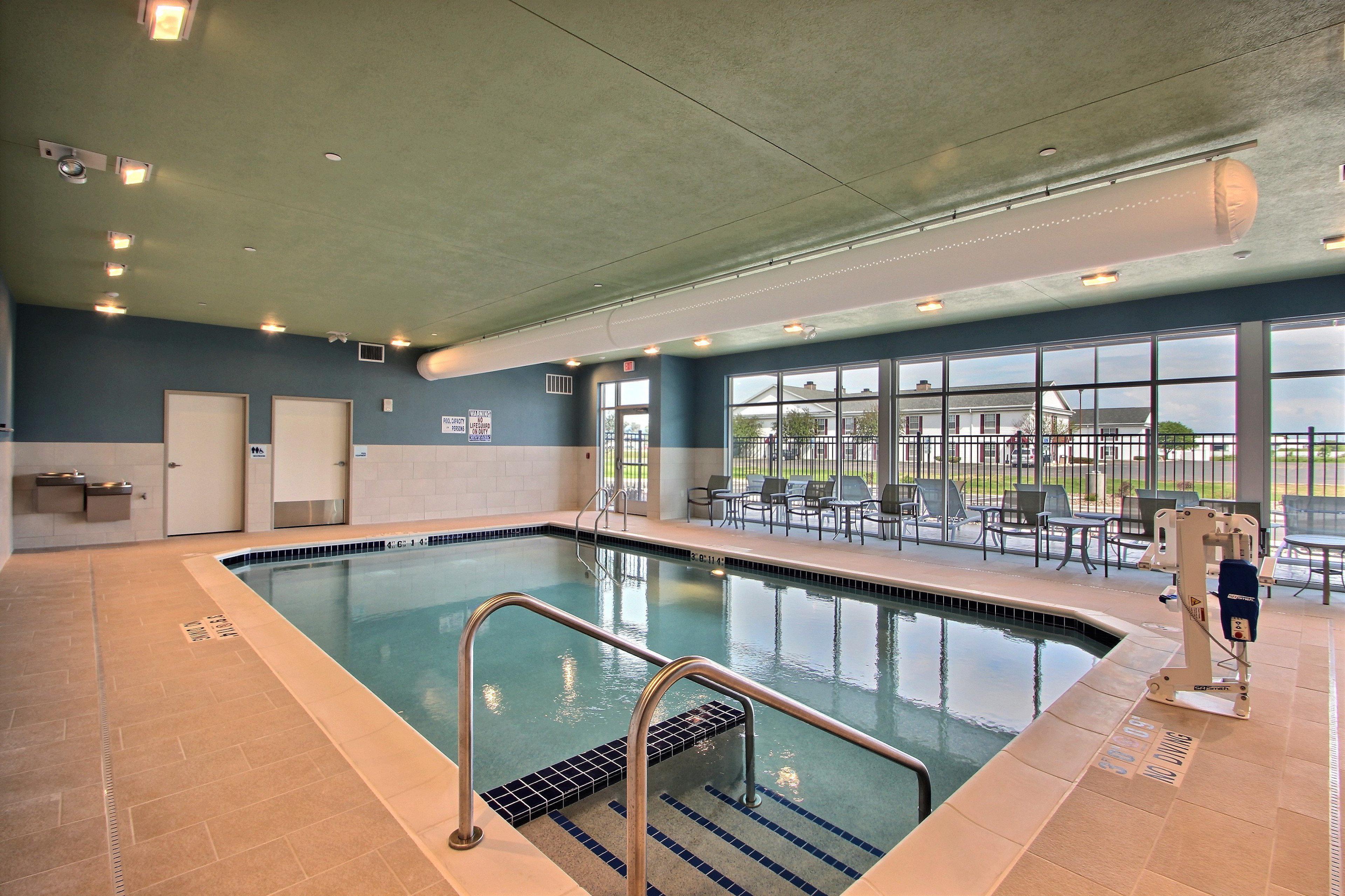 Holiday Inn Express & Suites Fond Du Lac By Ihg Ngoại thất bức ảnh