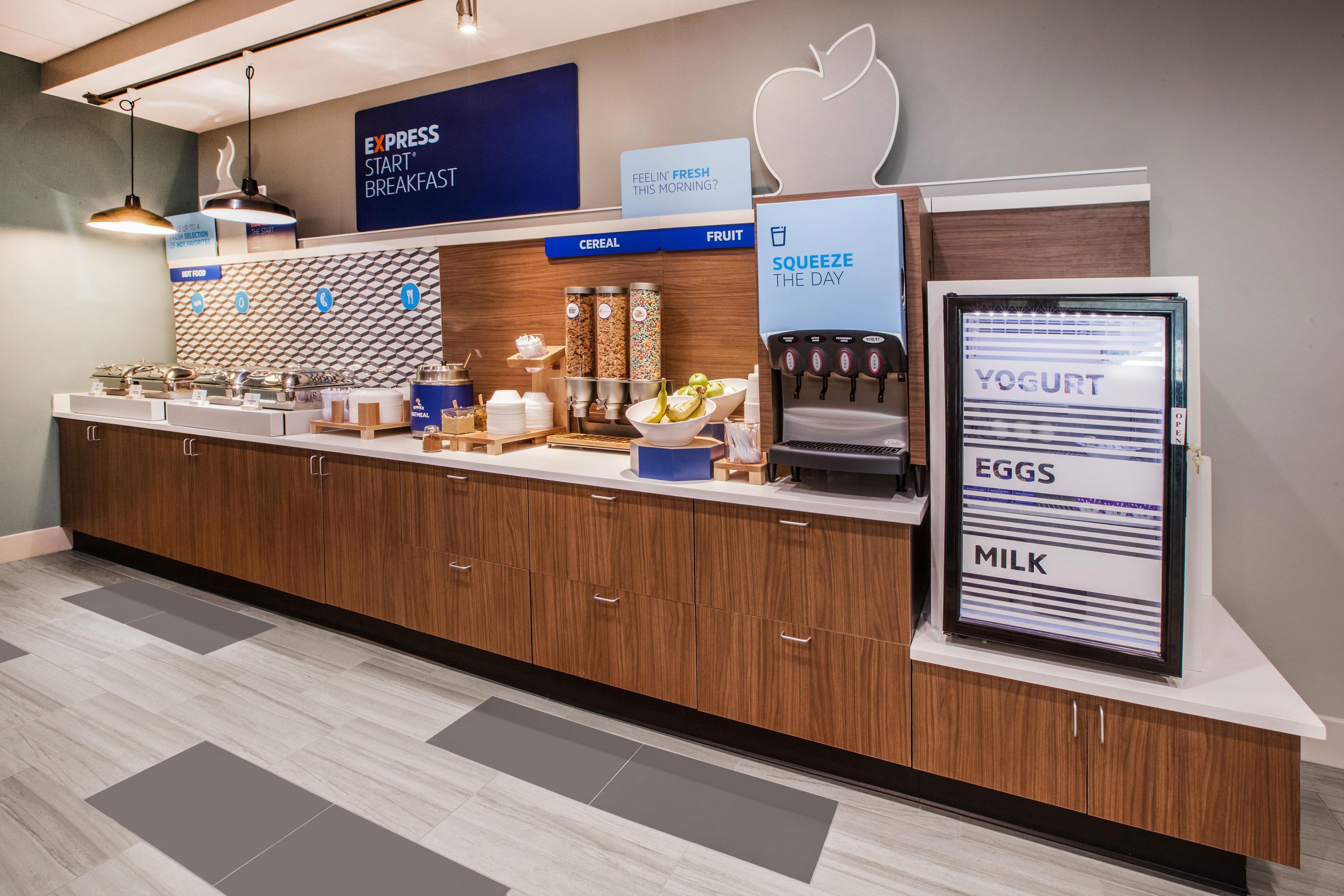Holiday Inn Express & Suites Fond Du Lac By Ihg Ngoại thất bức ảnh
