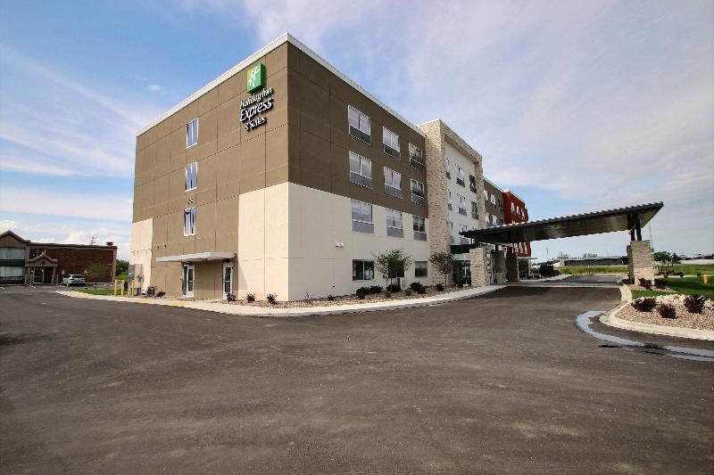 Holiday Inn Express & Suites Fond Du Lac By Ihg Ngoại thất bức ảnh