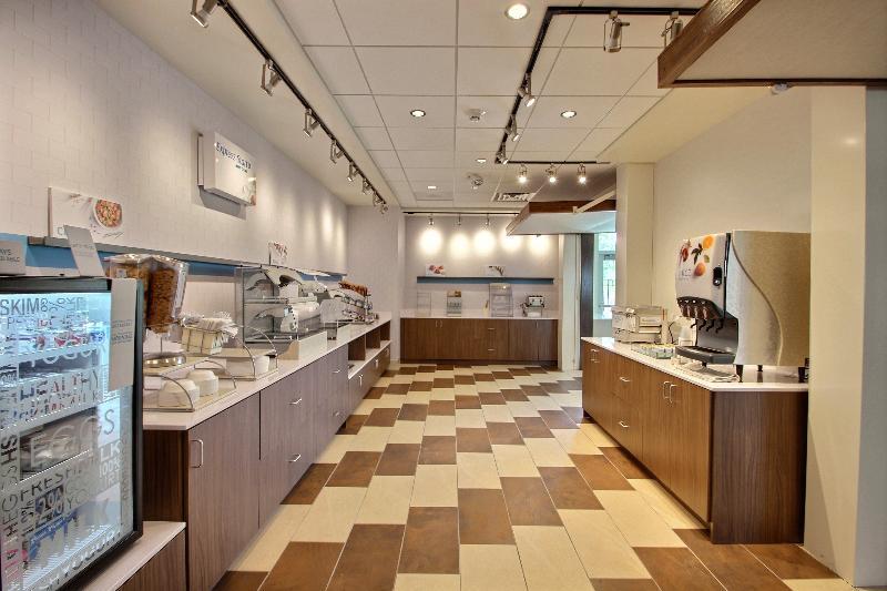Holiday Inn Express & Suites Fond Du Lac By Ihg Ngoại thất bức ảnh